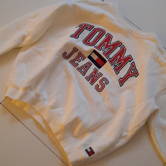 Sweetshirt - Picture 3 of 3